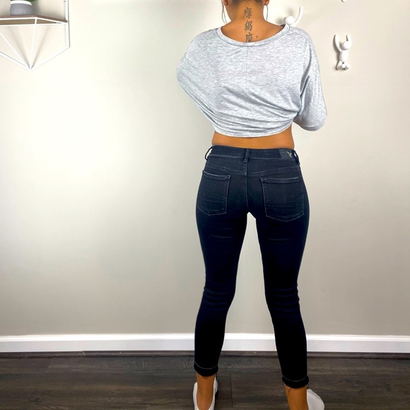 American Eagles Outfitters Ankle Jeans - Picture 4 of 10